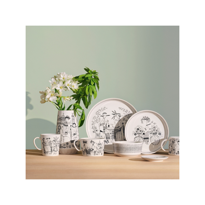 kuvassa Emilia-sarjan tuotteita