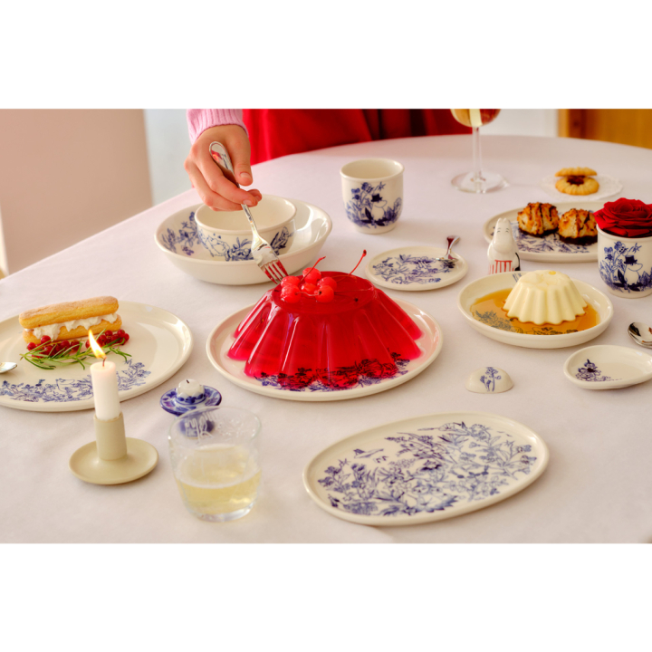 Kuvassa Muumi Haru-sarjan kattaus