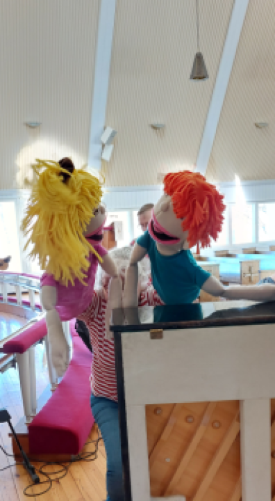 Käsinuket Saku ja Ruut