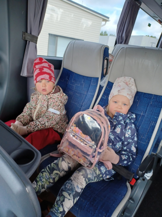 Etupenkin tytöt!