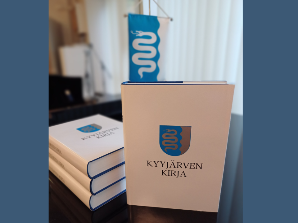 Kyyjärven kirjaa myynnissä kunnantoimistolla ja kirjastossa.