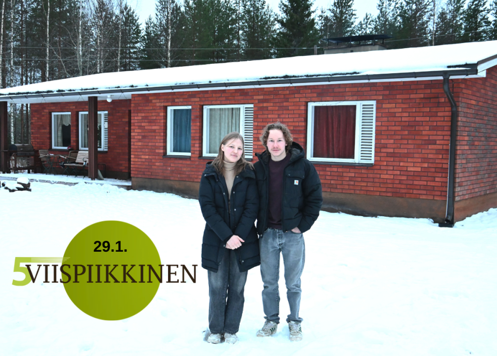 Juho Syrjälä ja Julia Yrttikoski tekivät talokaupat kesällä 2025.