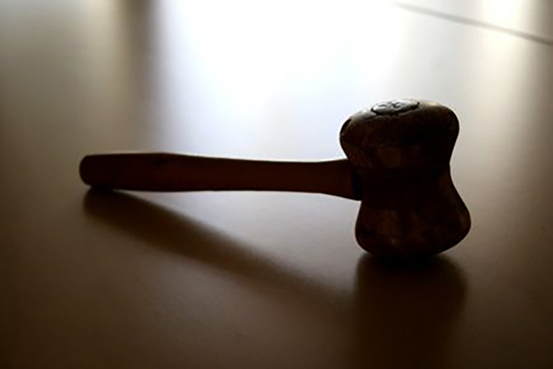 puheenjohtajan nuija.