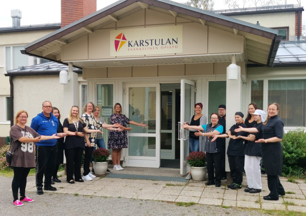 keokarstula henkilökunta.