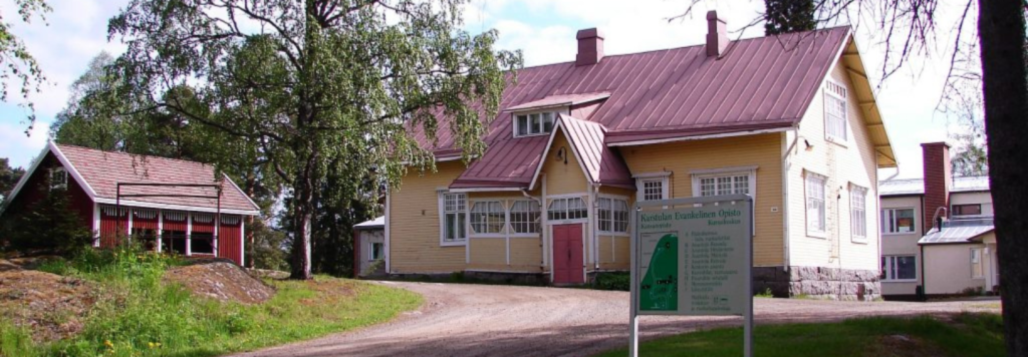 keokarstula päärakennuksen kuva.