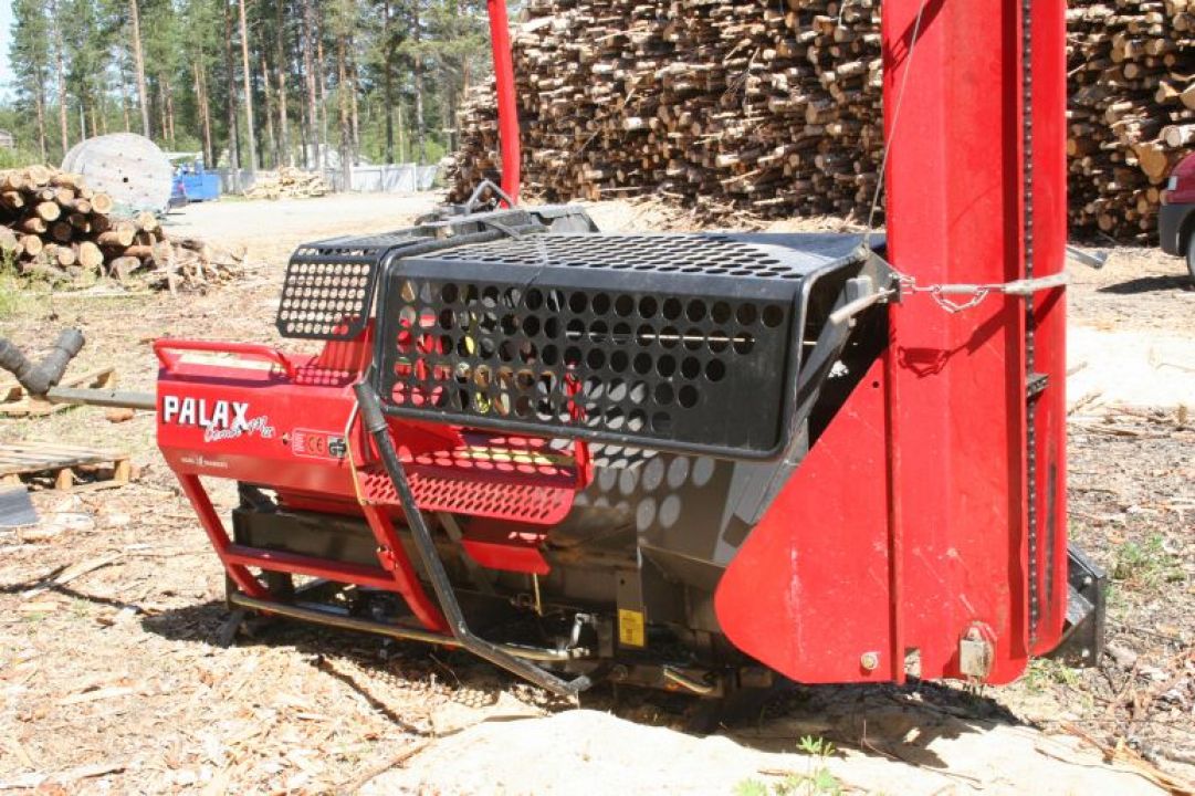 Polttopuun pilkkoja PALAX