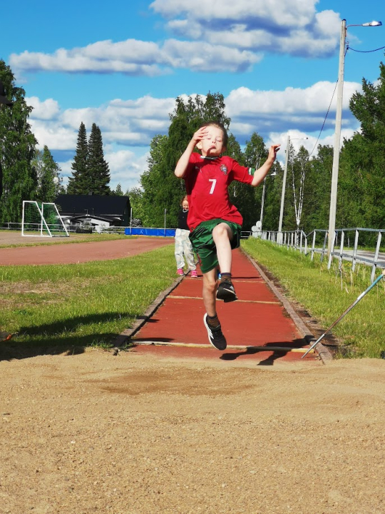 P9 pituudessa nähtiin näyttäviä loikkia
